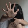 Κρήτη: Κατήγγειλε τον σύντροφό της για σωματική βία και εκδικητική πορνογραφία