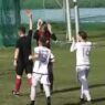 Διαιτητής απέβαλε τον τερματοφύλακα επειδή έπιασε την μπάλα με τα… χέρια στα μπαράζ της Γ’ Εθνικής (Video)